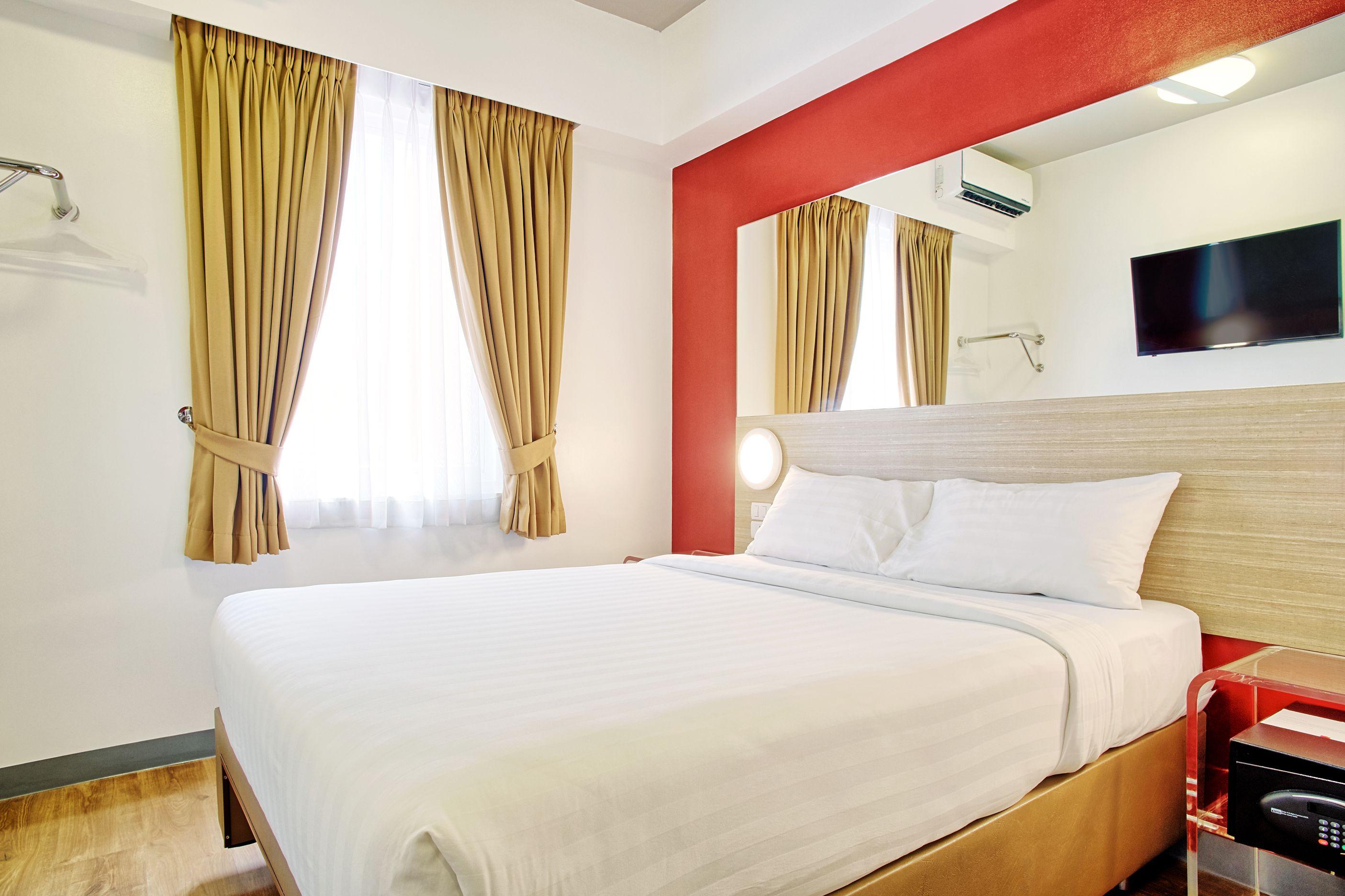 Red Planet Makati Amorsolo Makati City Dış mekan fotoğraf