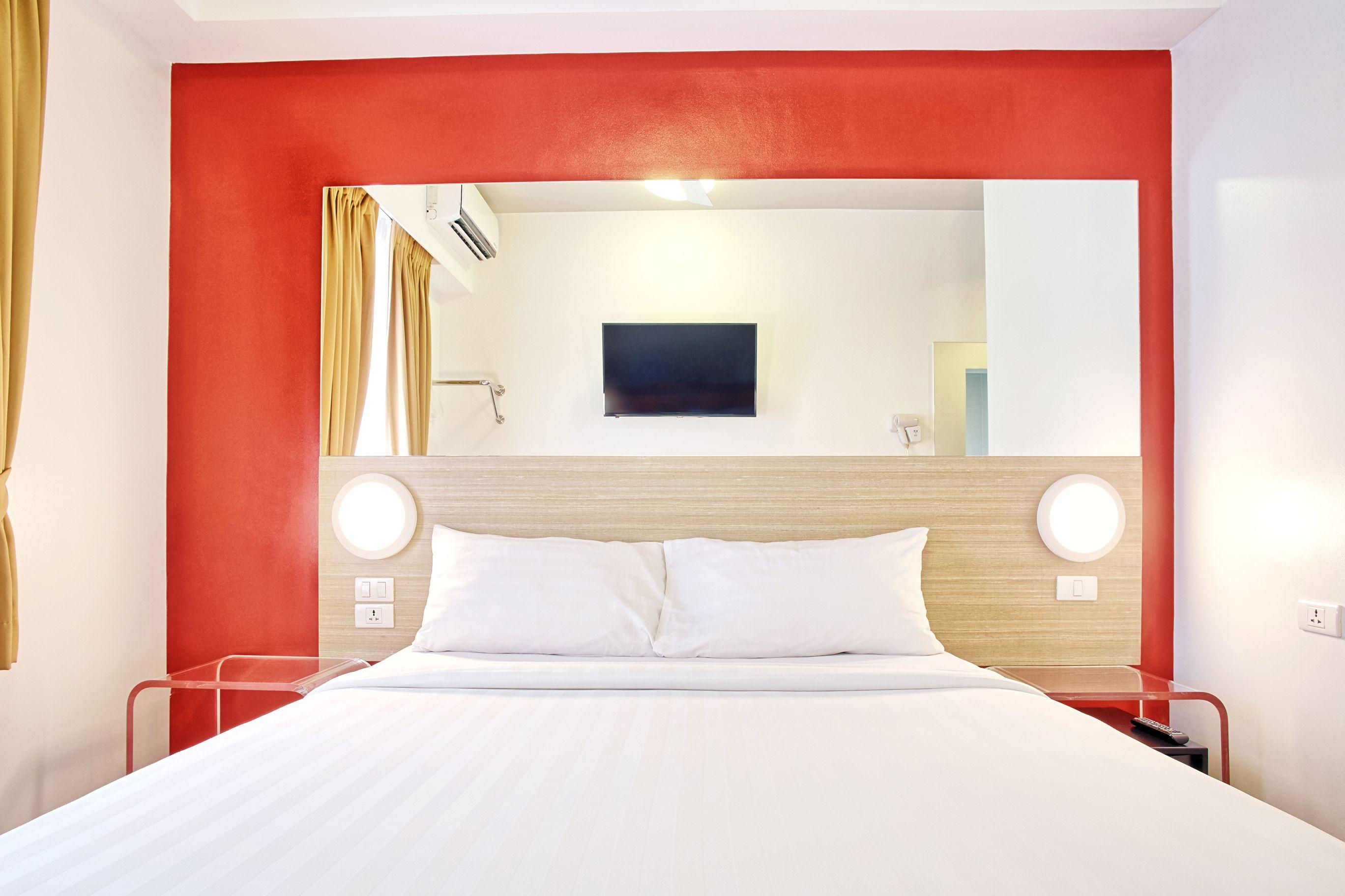 Red Planet Makati Amorsolo Makati City Dış mekan fotoğraf