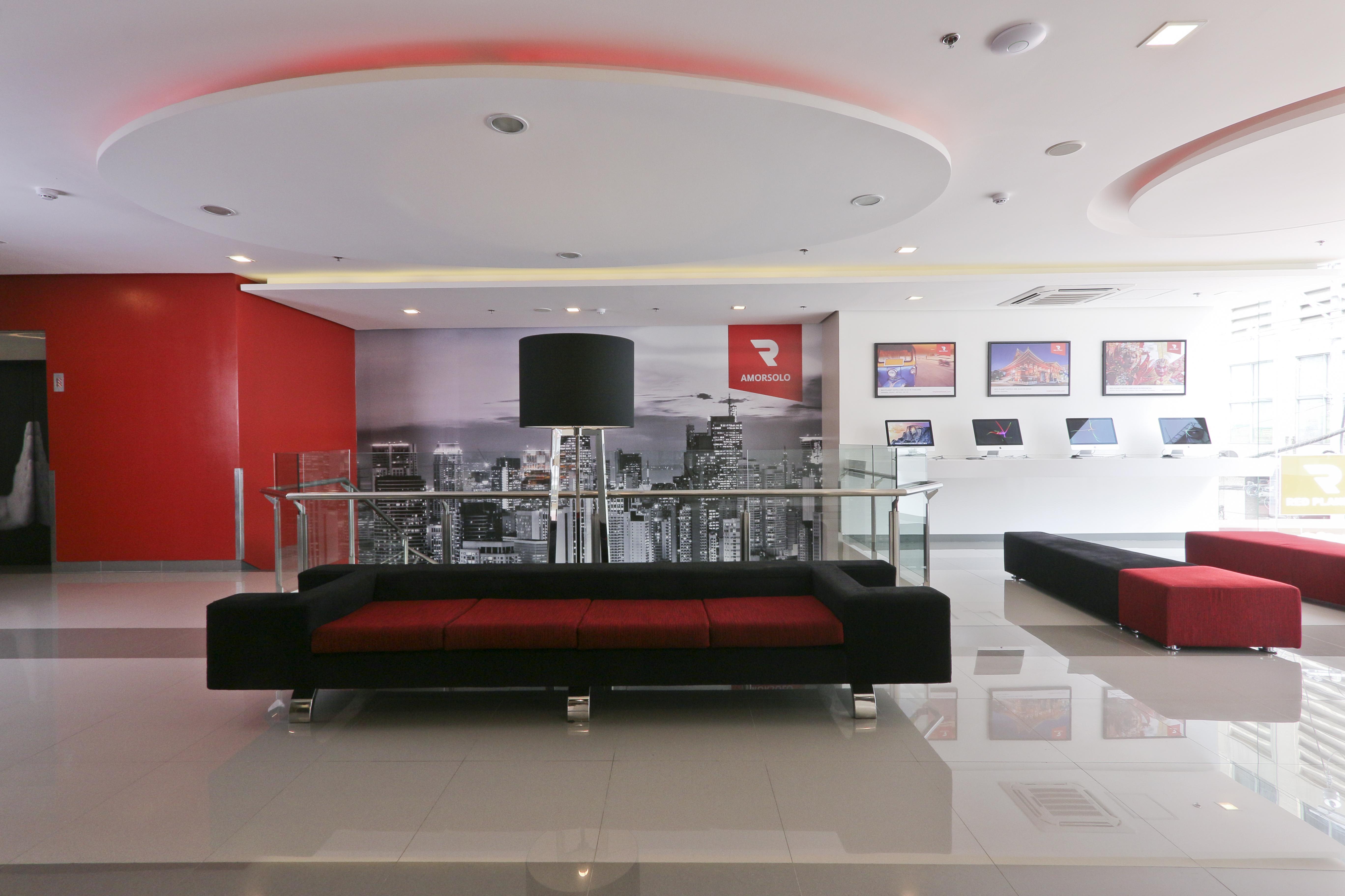 Red Planet Makati Amorsolo Makati City Dış mekan fotoğraf