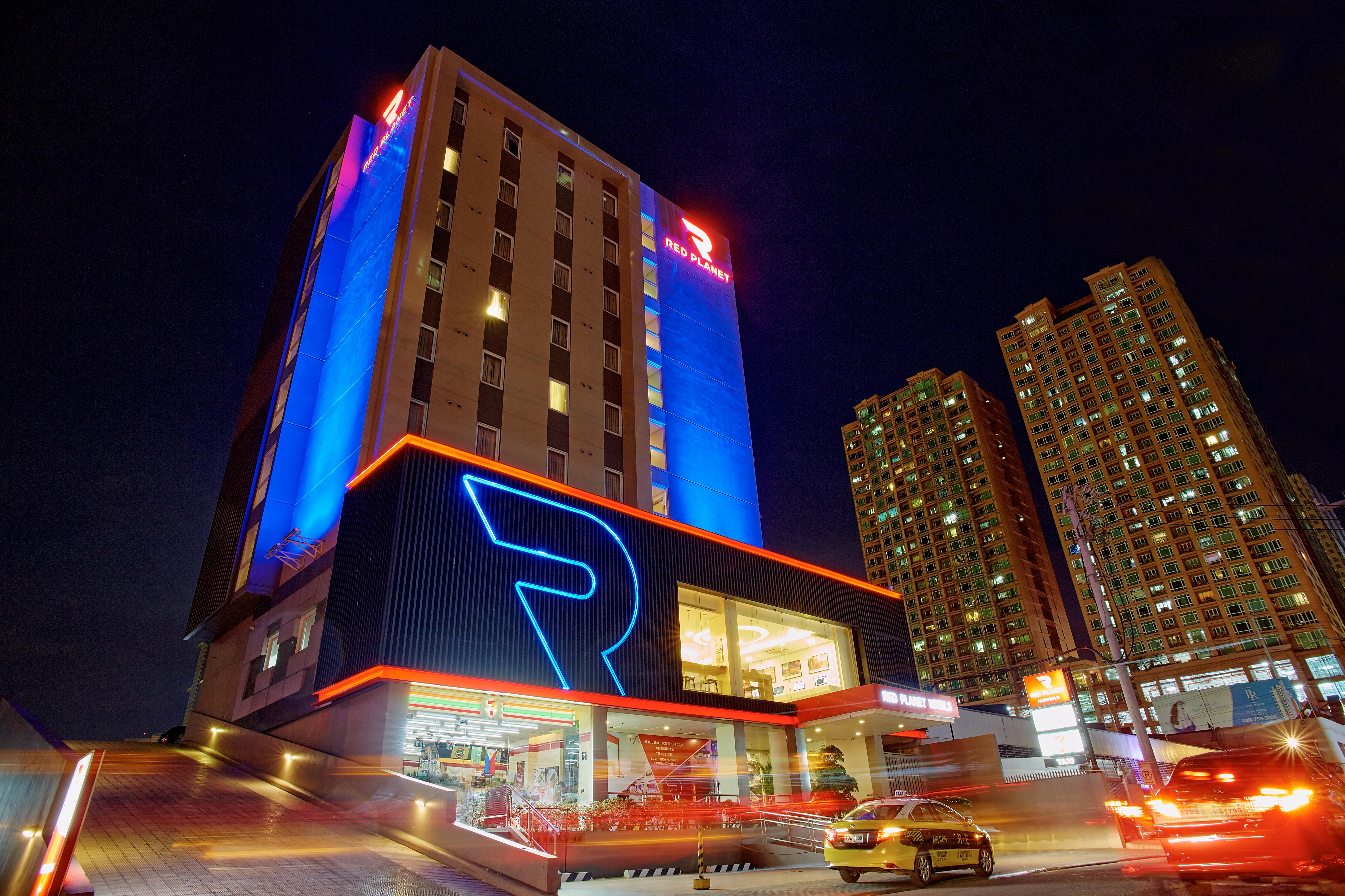 Red Planet Makati Amorsolo Makati City Dış mekan fotoğraf