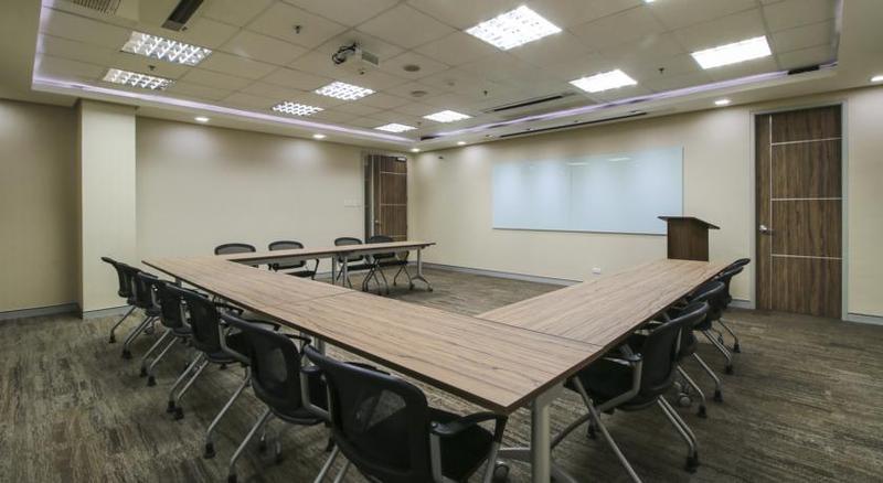 Red Planet Makati Amorsolo Makati City Dış mekan fotoğraf
